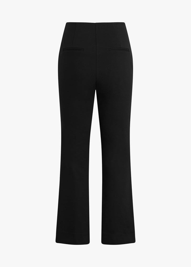 black ponte